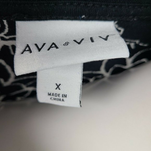 Ava & Viv Top Womens Plus Sz X Solid All Black Silver Glitter Embroidered Detail - Picture 5 of 6